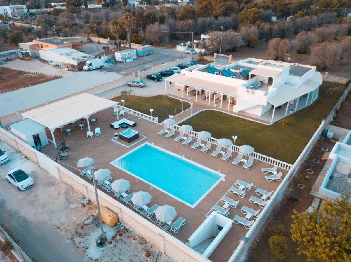 La Palazzina Bed & Breakfast Porto Cesareo Exterior photo