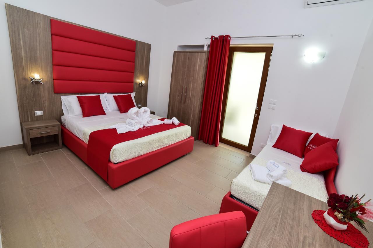 La Palazzina Bed & Breakfast Porto Cesareo Exterior photo